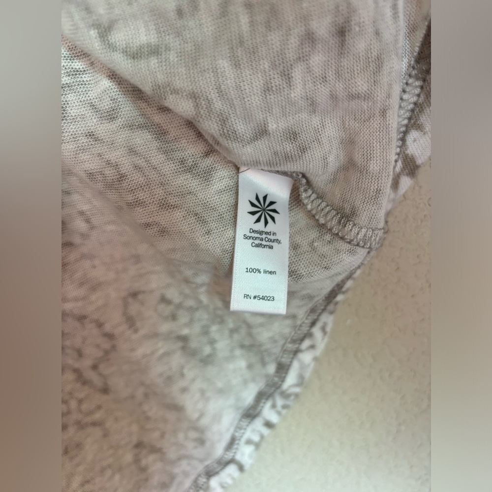 Athleta 100% Linen Taupe Newport Medallion Racetrack Split Neck Tank Top XS - Picture 6 of 7